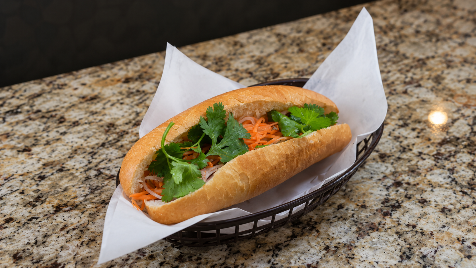 Bánh mì sandwich in a basket